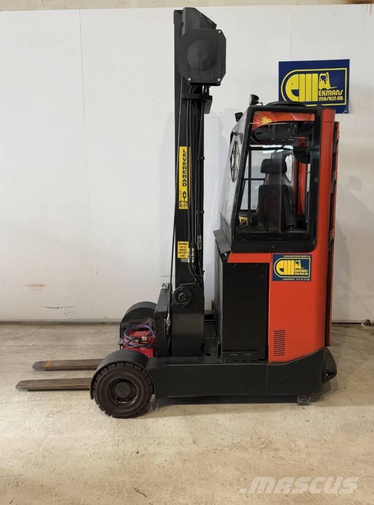 BT truck RRE 160R Reachtruck