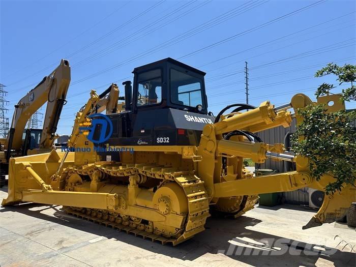 Shantui SD 32 Bulldozer på larvebånd