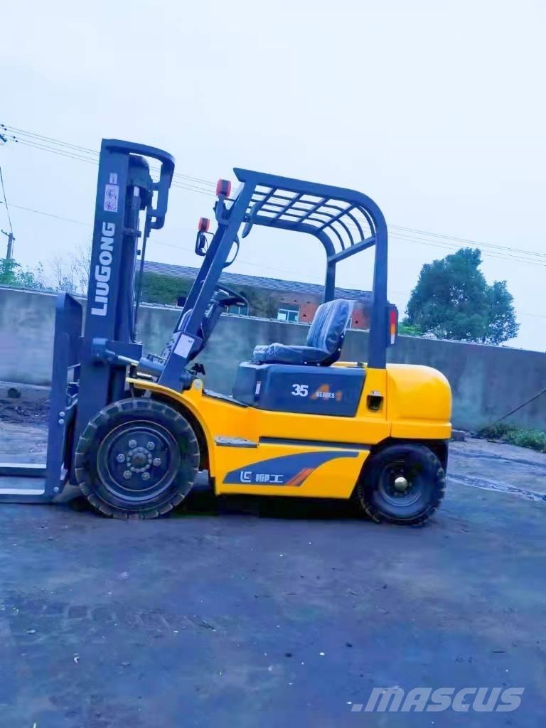 LiuGong CPC 35 Diesel gaffeltrucks