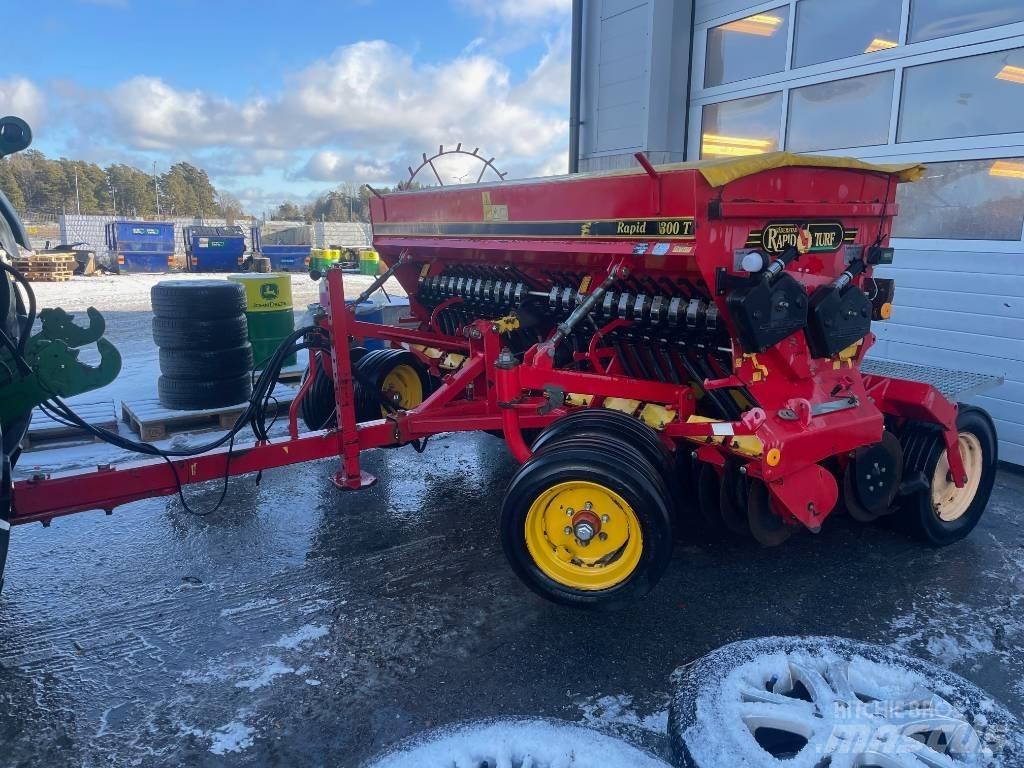 Väderstad Rapid Turf Topdressere