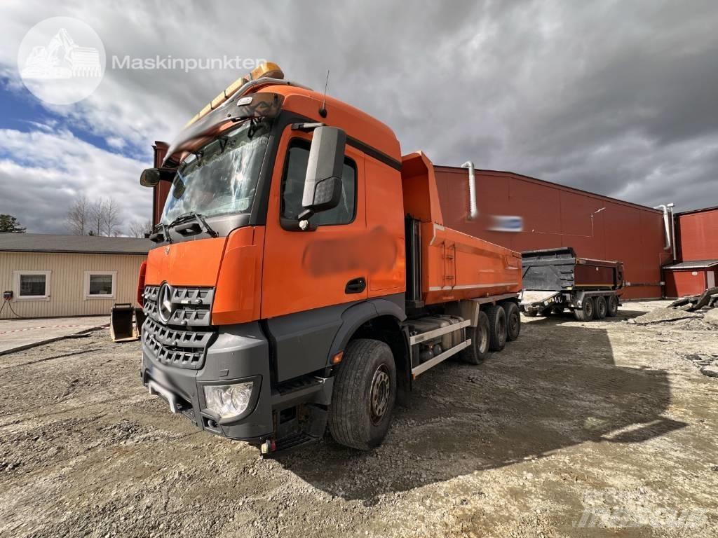 Mercedes-Benz Arocs Lastbiler med tip