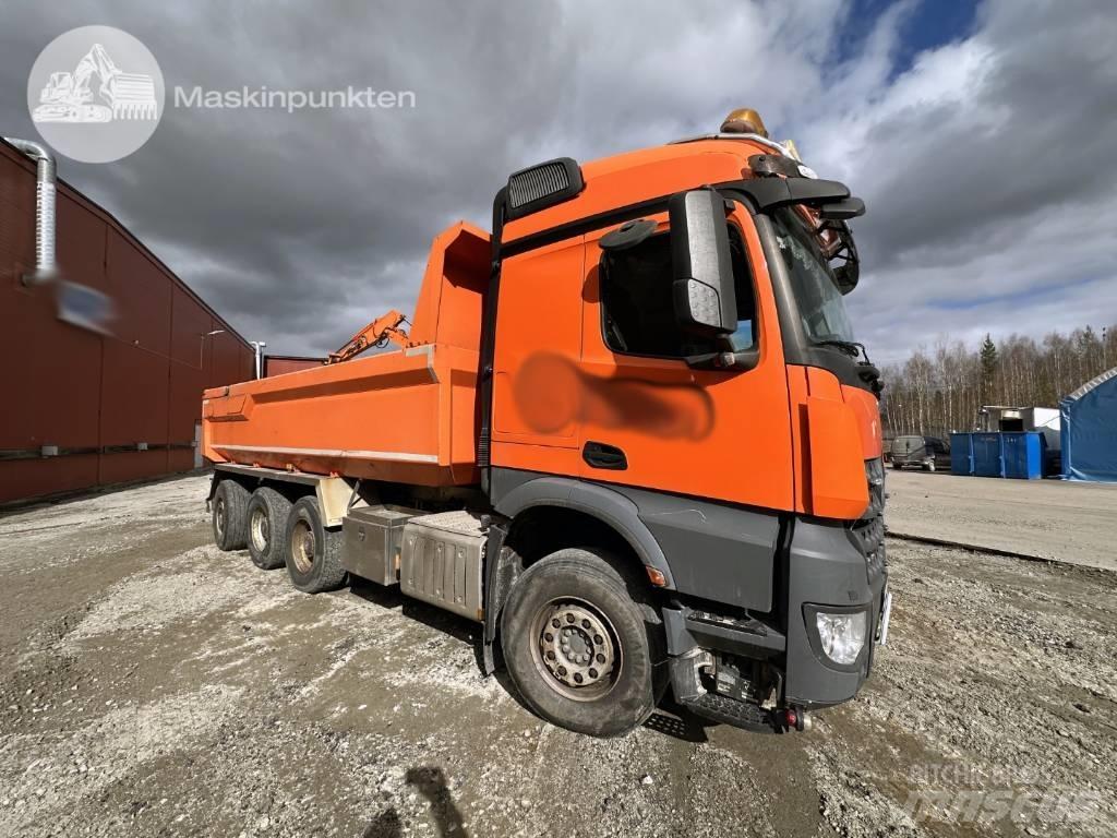 Mercedes-Benz Arocs Lastbiler med tip