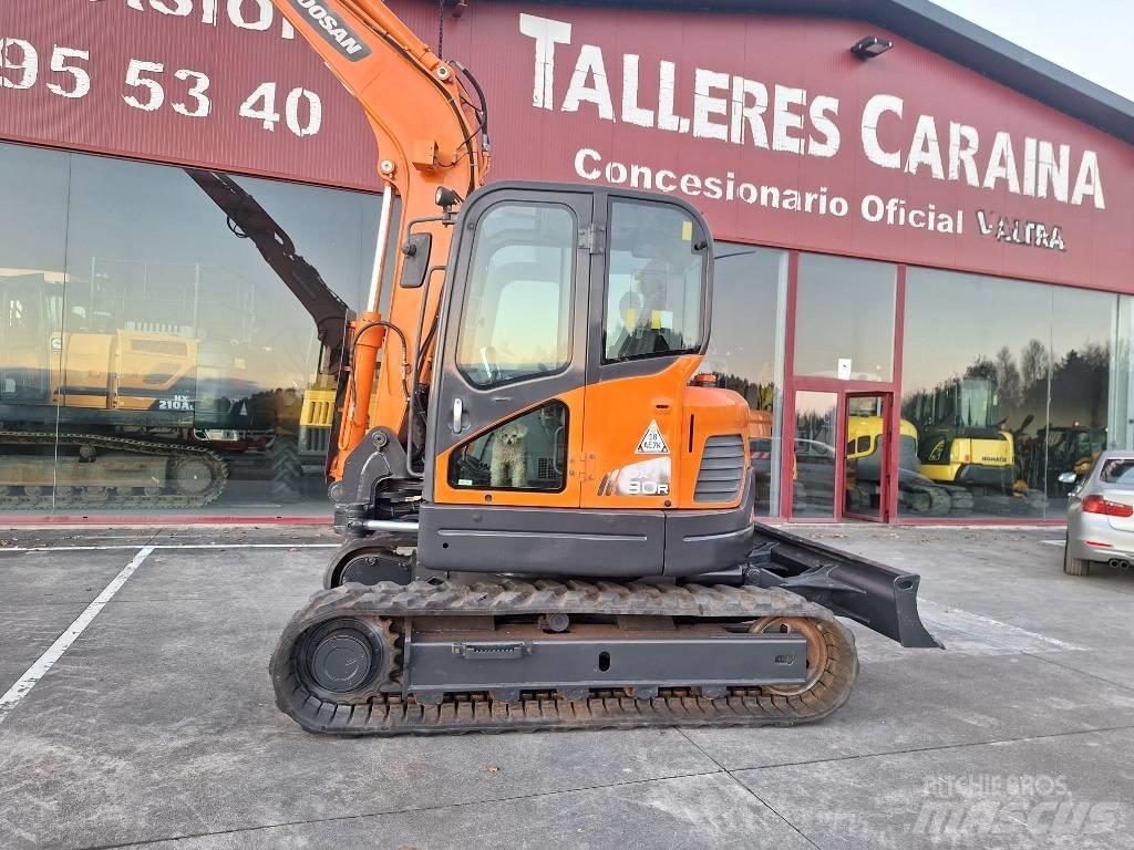 Doosan DX 80 R Midi-gravemaskiner 7t - 12t