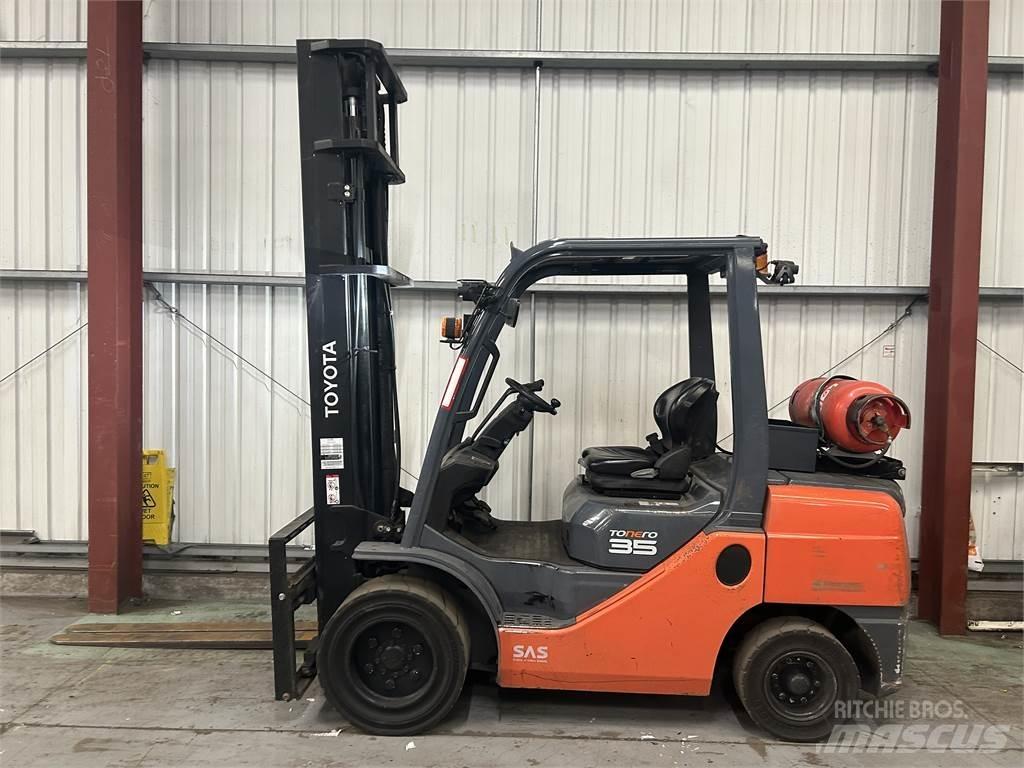 Toyota 02-8FGJF35 LPG gaffeltrucks