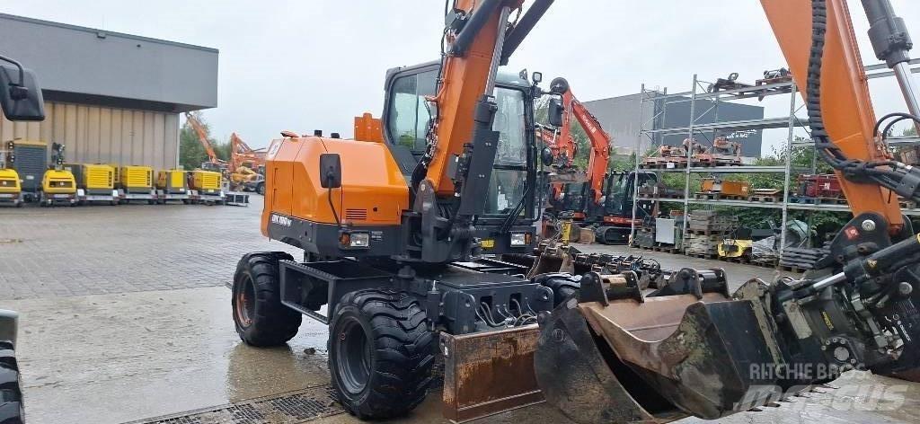 Doosan DX 100 W-7 Gravemaskiner på hjul