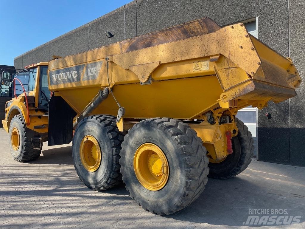 Volvo A25G Terrængående lastbiler