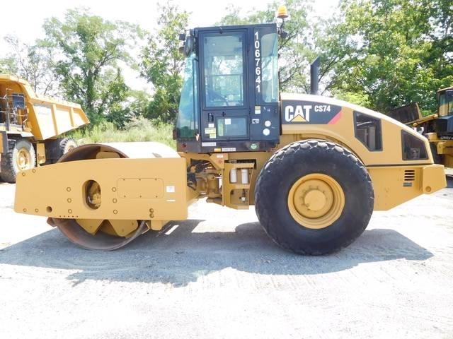 CAT CS 74 Enkelt tromle