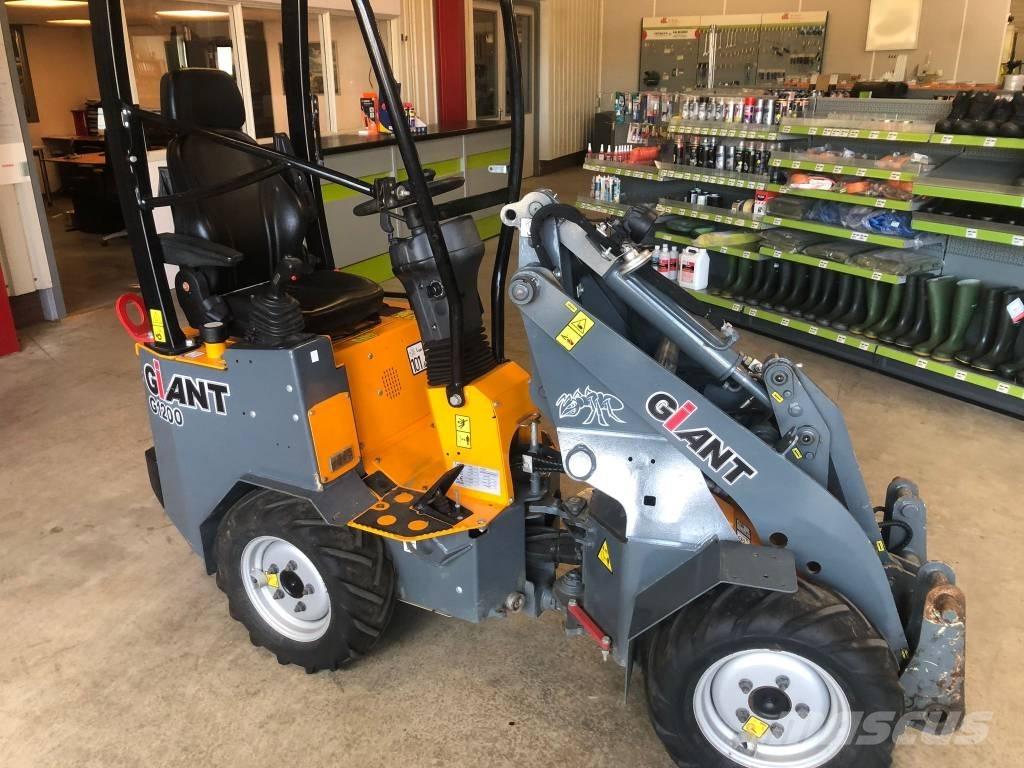 GiANT G 1200 Læssere