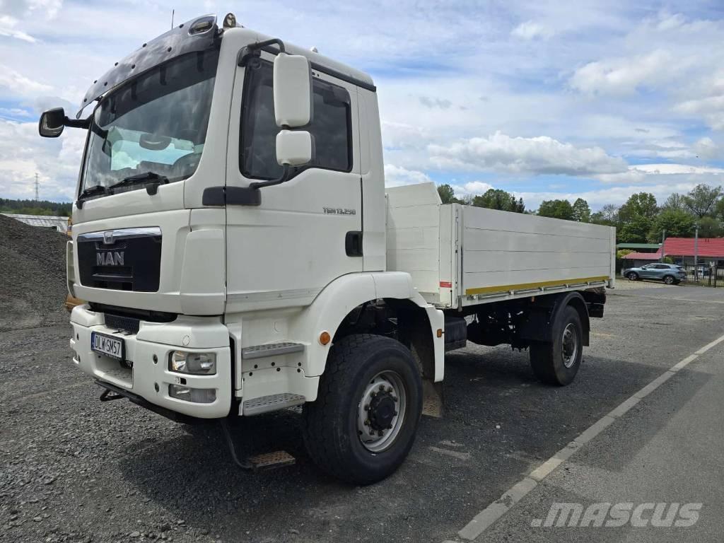 MAN 13.250 / 4x4 Fast kasse