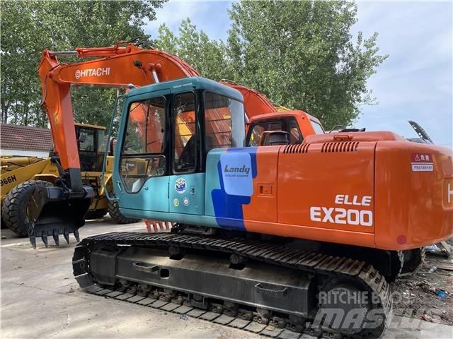Hitachi EX200-3 Gravemaskiner på larvebånd