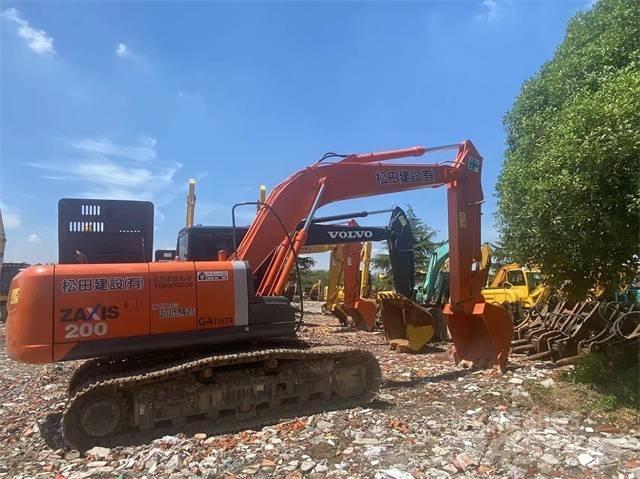 Hitachi ZX200-3G Gravemaskiner på larvebånd