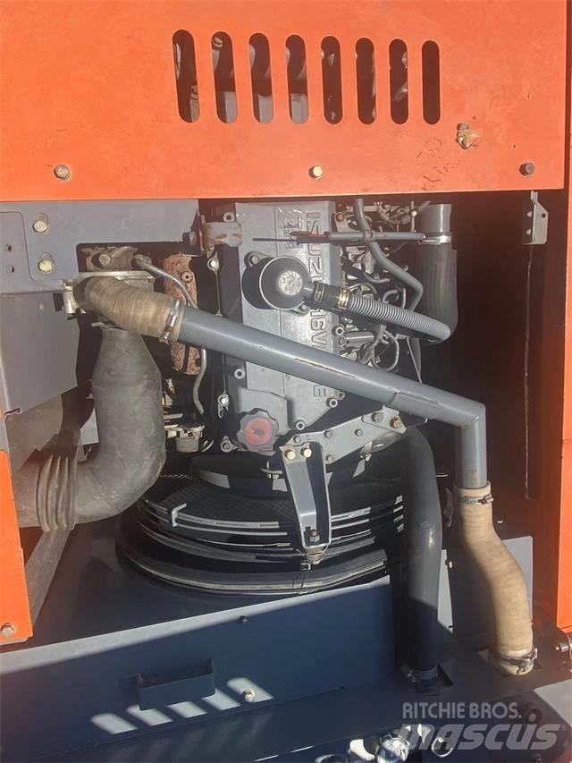 Hitachi ZX200-3G Gravemaskiner på larvebånd