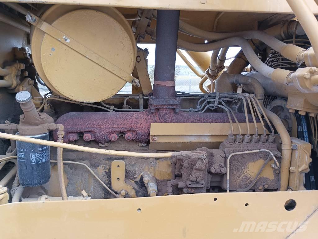 CAT D 5 B Bulldozer på larvebånd