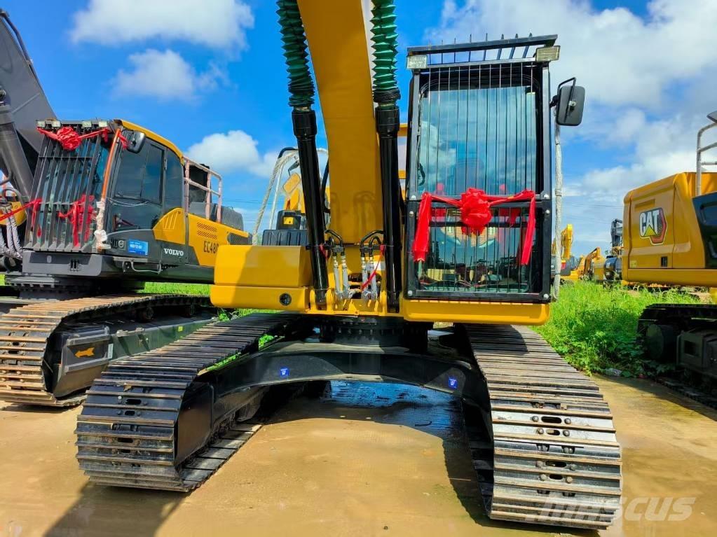 CAT 320 Gravemaskiner på larvebånd