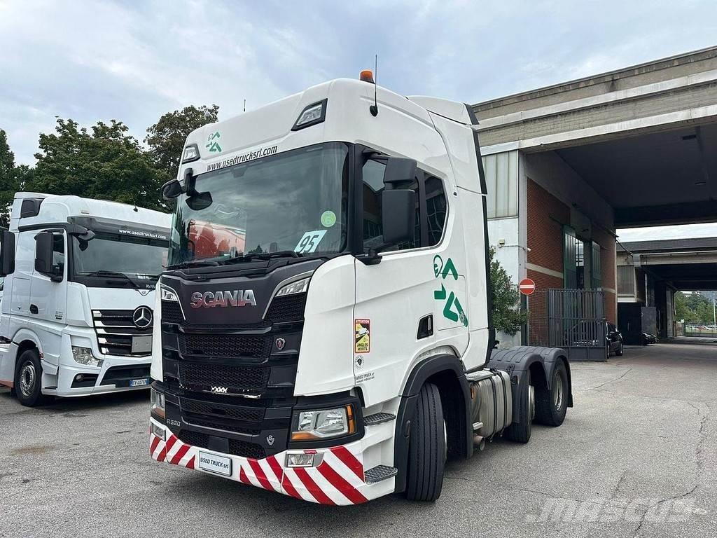 Scania R 520 Trækkere