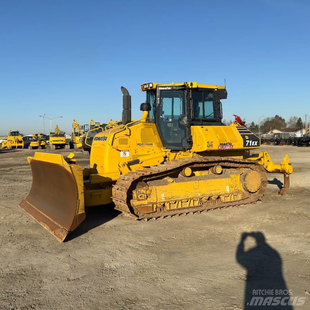 Komatsu D71EX-24 Bulldozer på larvebånd