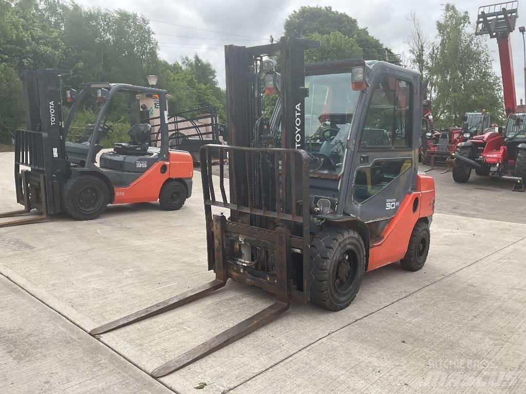 Toyota 02-8 FDF 30 Diesel gaffeltrucks