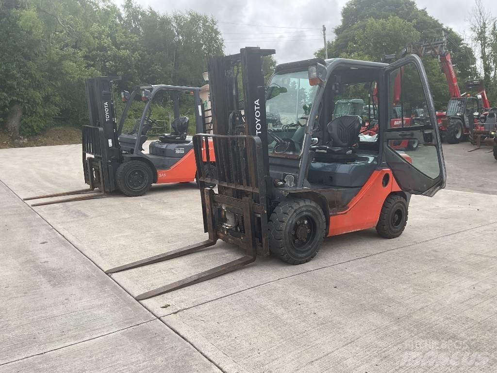 Toyota 02-8 FDF 30 Diesel gaffeltrucks