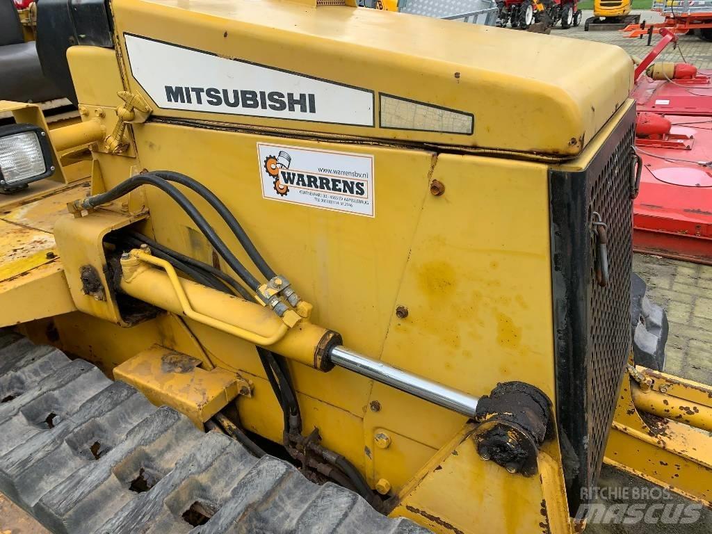Mitsubishi BD2H Larvebåndslæssere