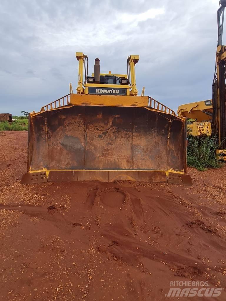 Komatsu D 375 A Bulldozer på larvebånd