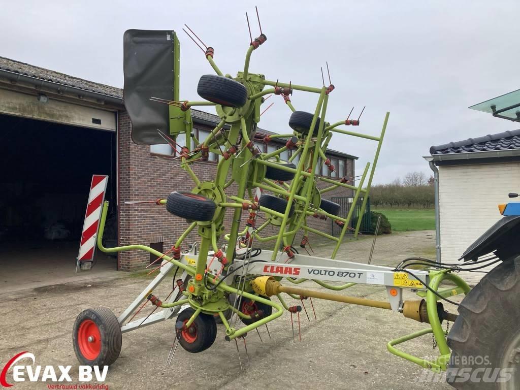 CLAAS Volto 870 T River og høvendere