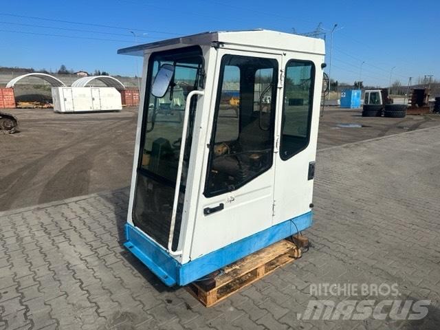 Fuchs MHL 330 Kabiner og interiør