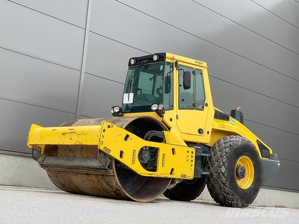 Bomag BW 213 DH-4i Enkelt tromle
