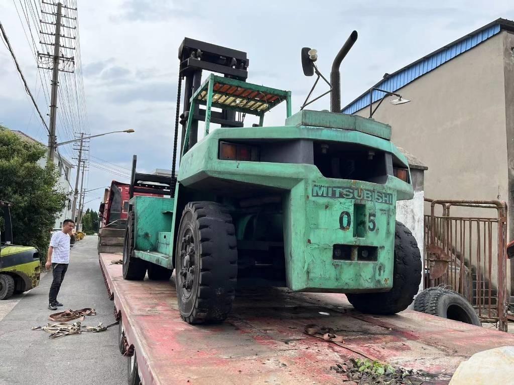 Mitsubishi FD 150 Diesel gaffeltrucks