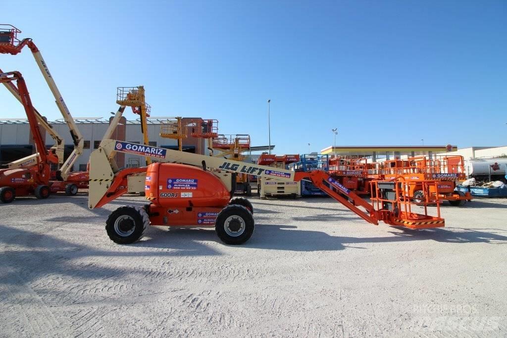 JLG 600 AJ Bomlifte med knækarm