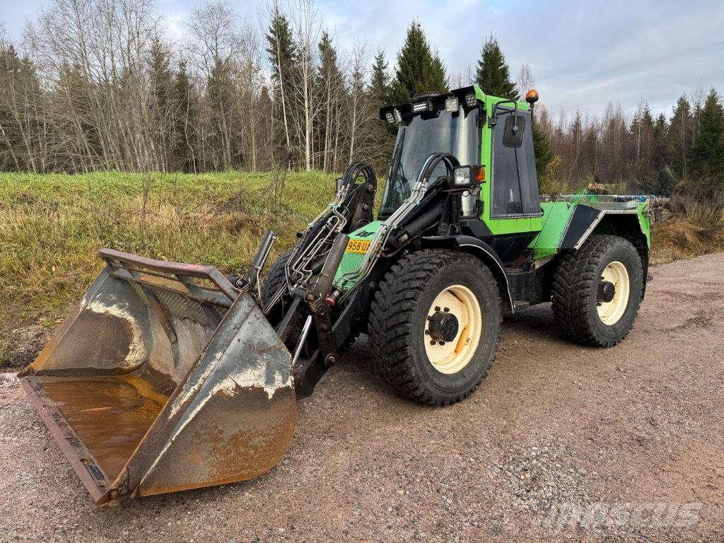 LM Trac 680 Hjælpemaskiner