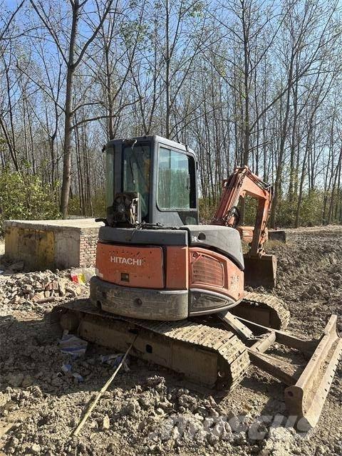 Hitachi ZX50 Gravemaskiner på larvebånd