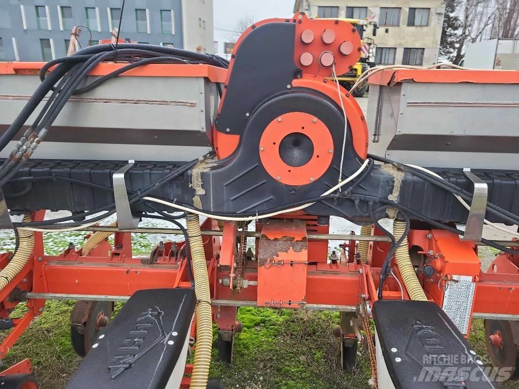 Kuhn Planter 2 Enkornssåmaskiner