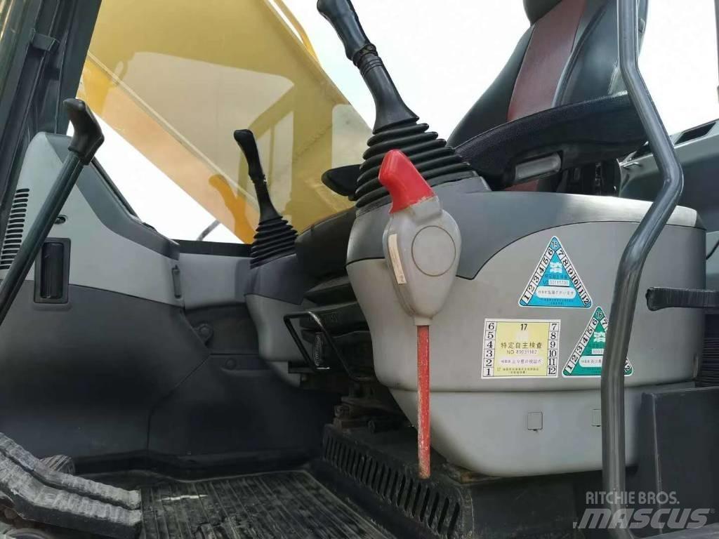 Komatsu PC 200 Gravemaskiner på larvebånd