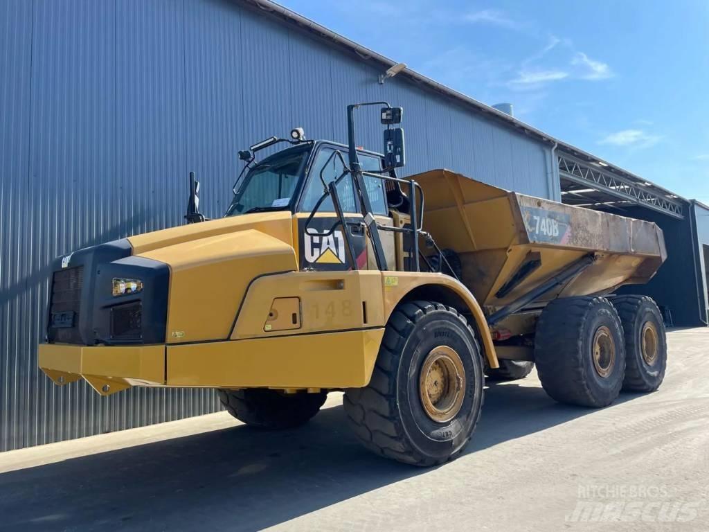 CAT 740B Terrængående lastbiler