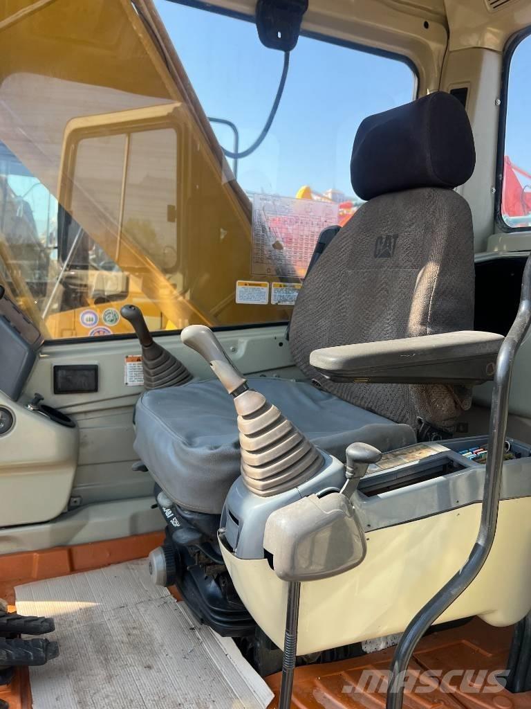 CAT 320 B Gravemaskiner på larvebånd