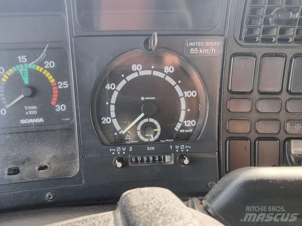 Scania 94L Lastbiler med containerramme / veksellad