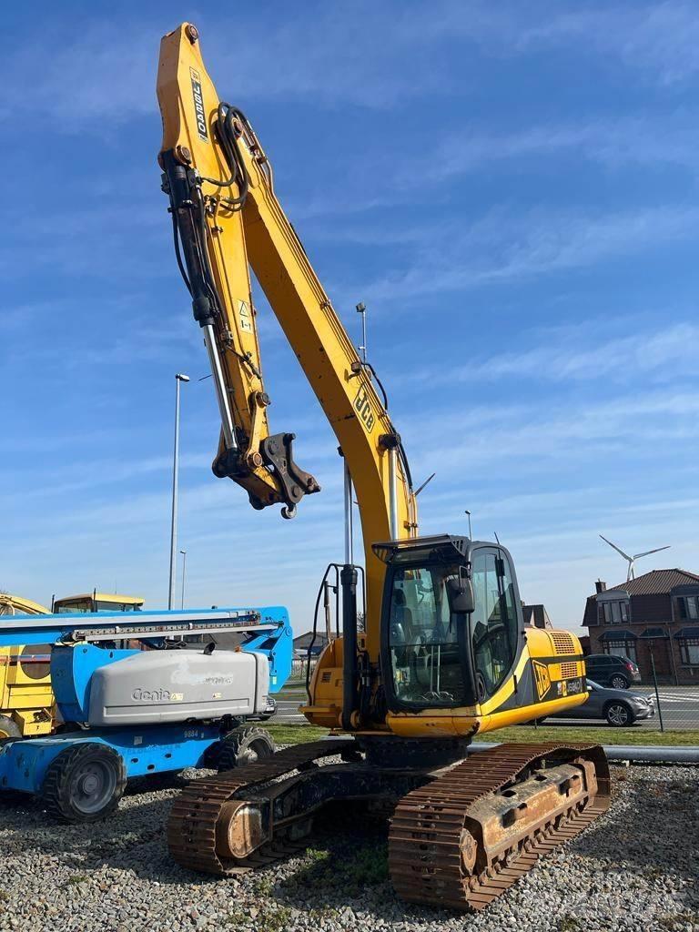 JCB 240NLC Gravemaskiner på larvebånd