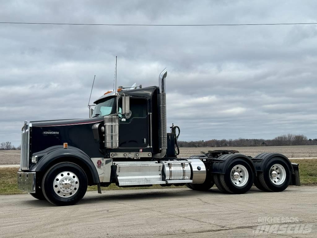 Kenworth W900 Trækkere