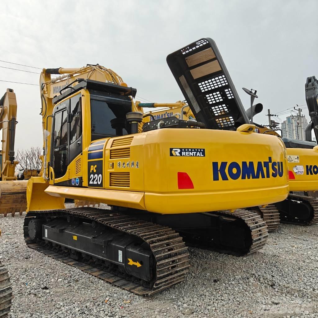 Komatsu 220-8 Gravemaskiner på larvebånd