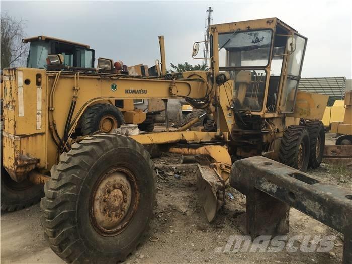 Komatsu GD 511 Vejhøvle / Gradere