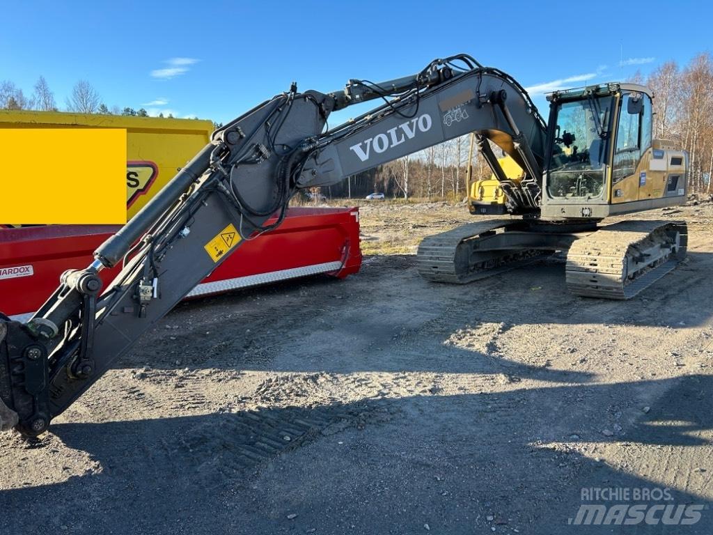 Volvo EC 220 DL Gravemaskiner på larvebånd