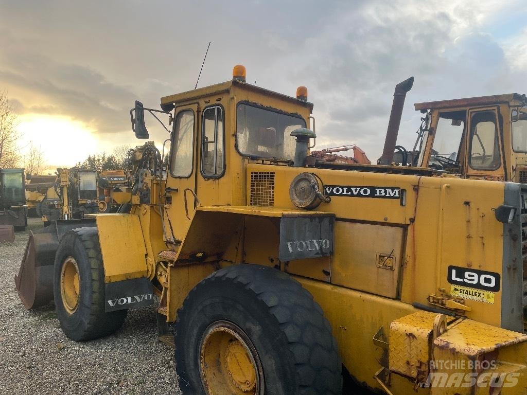 Volvo L90 Læssemaskiner på hjul