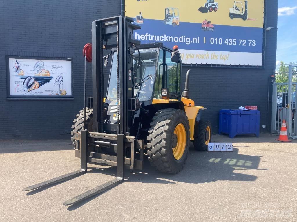 JCB 930-4 Terrængående gaffeltruck