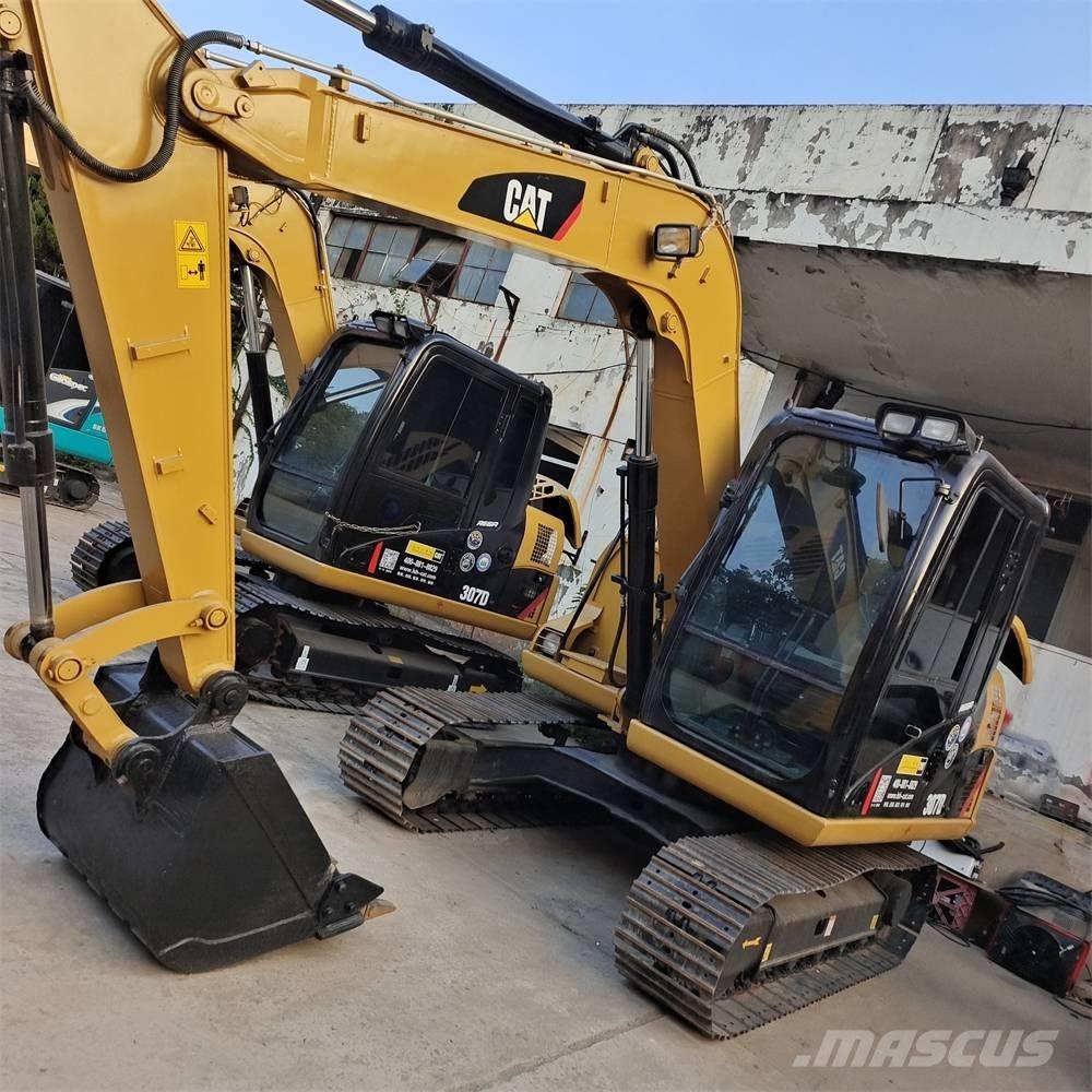 CAT 307 D Midi-gravemaskiner 7t - 12t