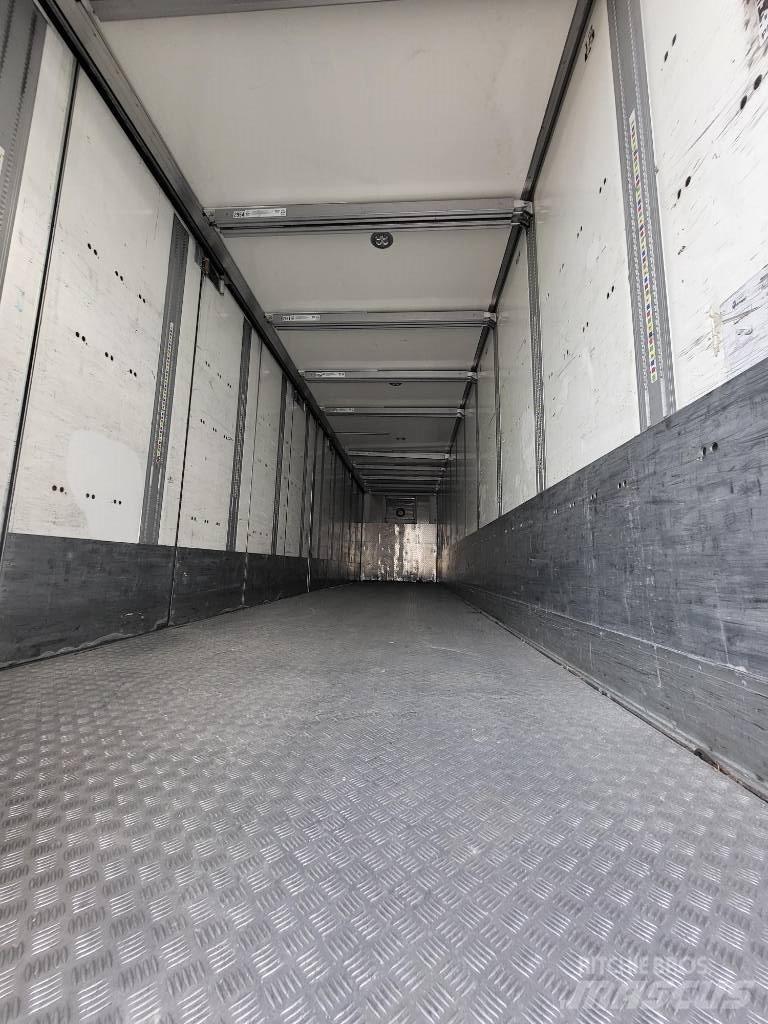 Ekeri BOX NORDIC Semi-trailer med fast kasse