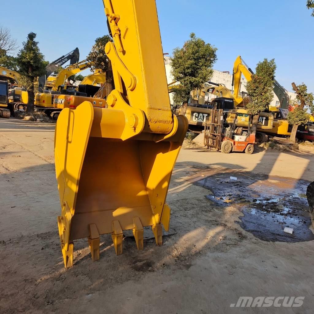CAT 320 D2 Gravemaskiner på larvebånd