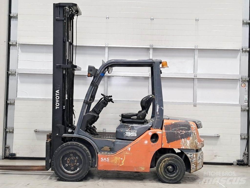 Toyota 02-8FDJF35 Diesel gaffeltrucks