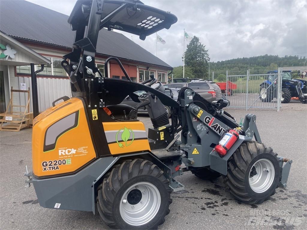 GiANT G2200E Læssere
