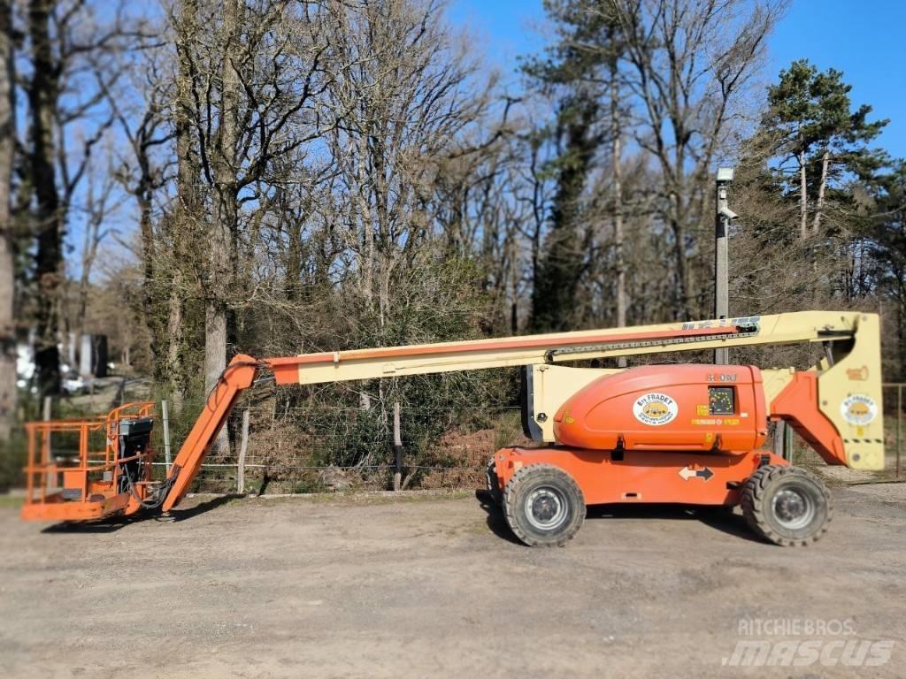 JLG 800 AJ Bomlifte med knækarm