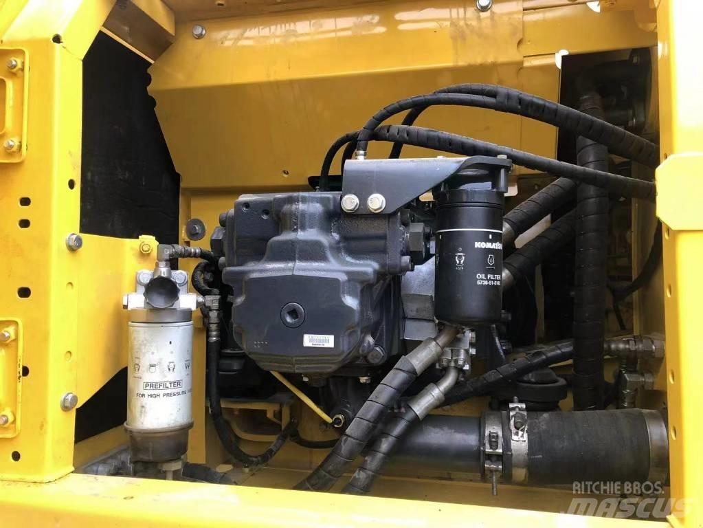 Komatsu PC 210 LC Gravemaskiner på larvebånd